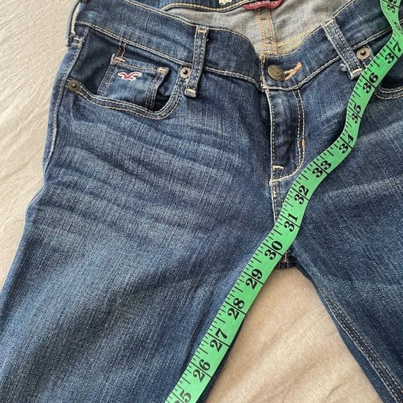 Hollister 1S Like New - Picture 7 of 10